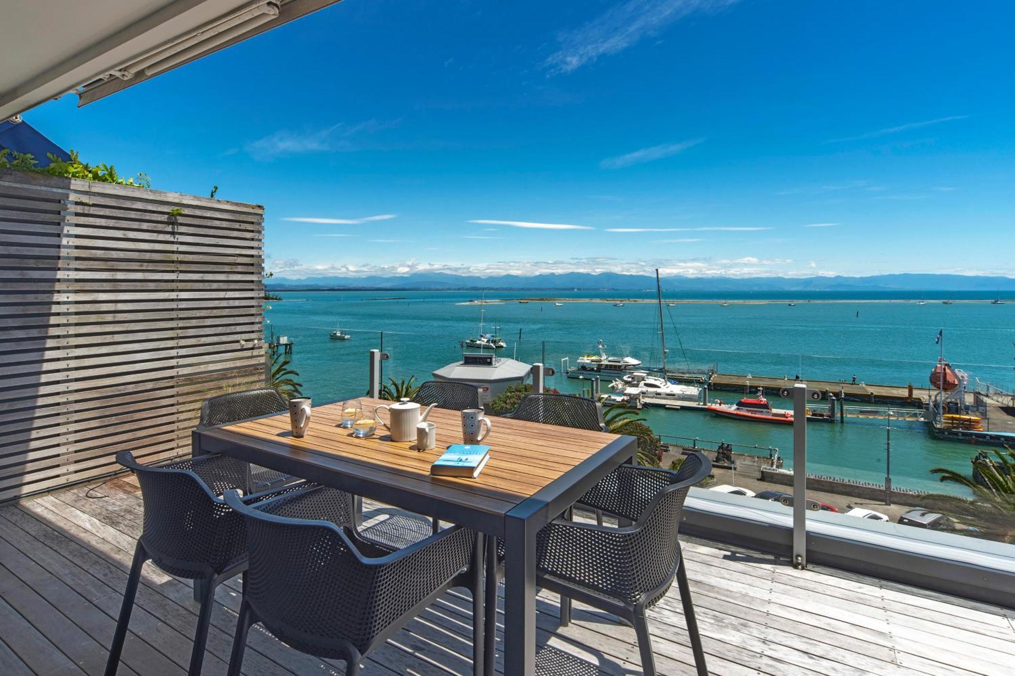 Penthouse 37 - Nelson Waterfront Apartment Екстер'єр фото